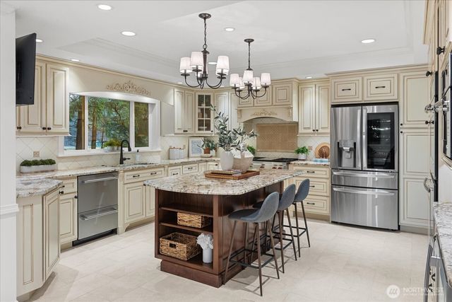 9424 235th Place SW, Edmonds, WA 98020