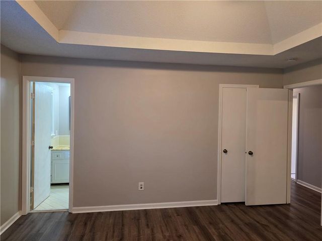 12618 W 69th Street, Shawnee, KS 66216