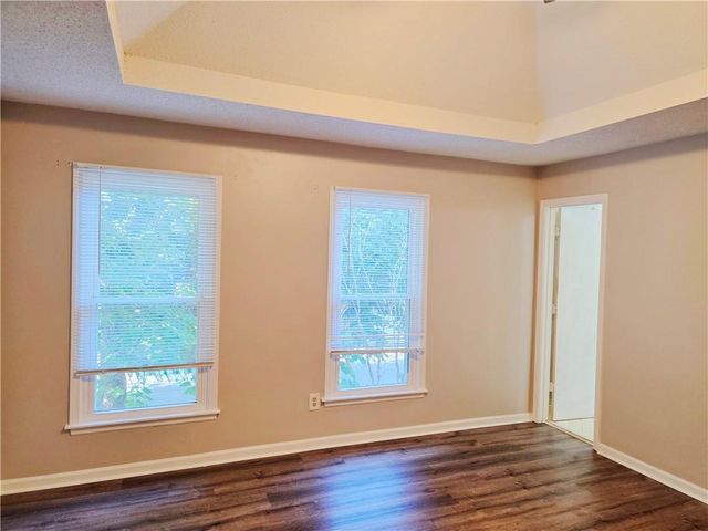12618 W 69th Street, Shawnee, KS 66216