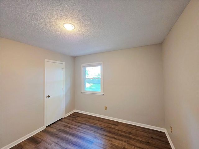 12618 W 69th Street, Shawnee, KS 66216