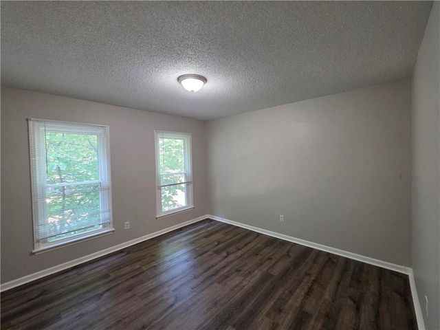 12618 W 69th Street, Shawnee, KS 66216