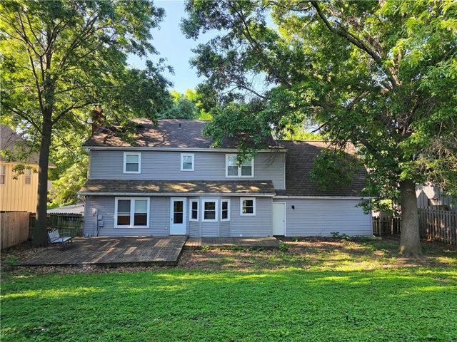 12618 W 69th Street, Shawnee, KS 66216