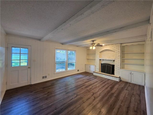 12618 W 69th Street, Shawnee, KS 66216
