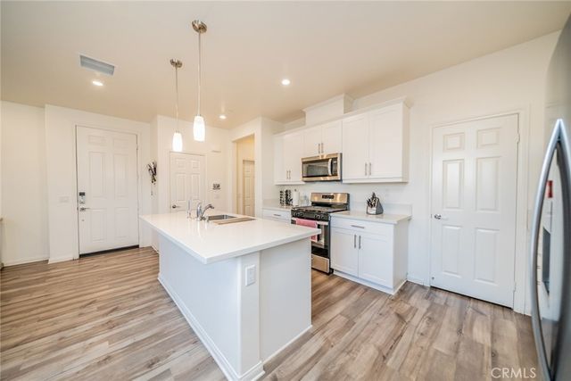 214 Bonita Lane, Rialto, CA 92376