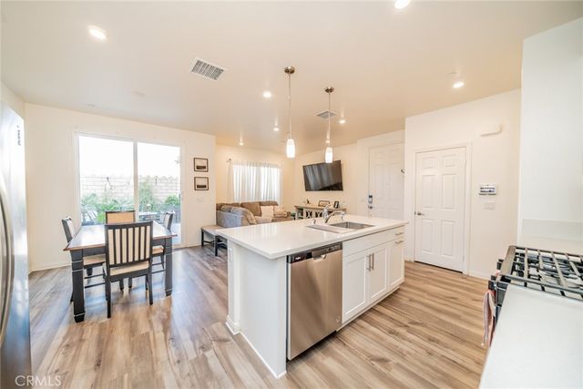 214 Bonita Lane, Rialto, CA 92376