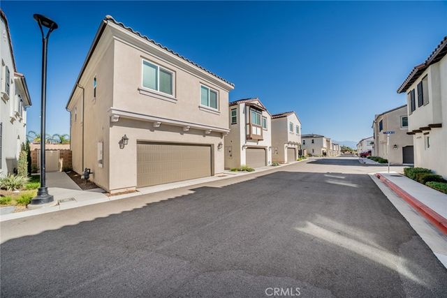 214 Bonita Lane, Rialto, CA 92376