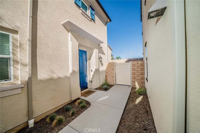 214 Bonita Lane, Rialto, CA 92376
