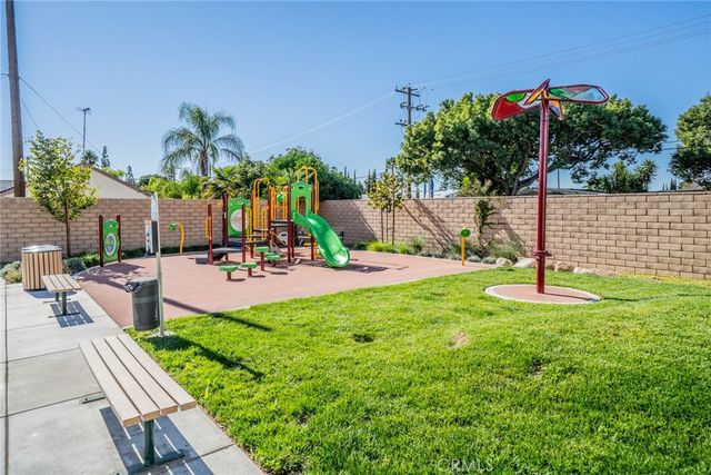 214 Bonita Lane, Rialto, CA 92376
