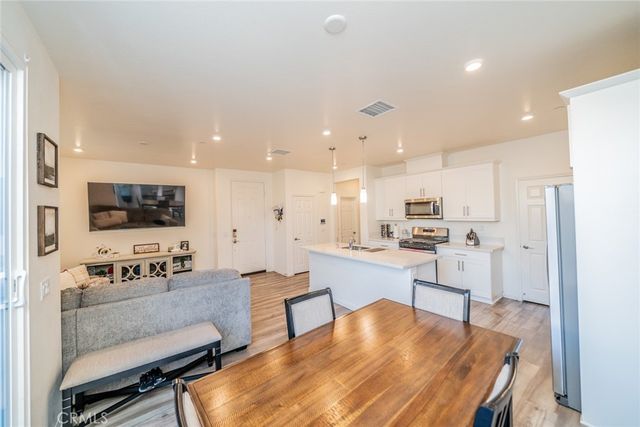 214 Bonita Lane, Rialto, CA 92376