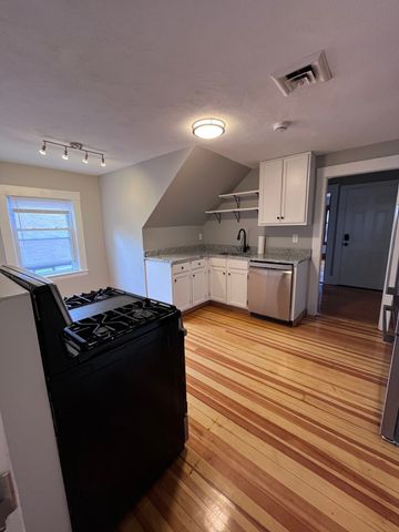49 Phillips Ave 3, Norwood, MA 02062