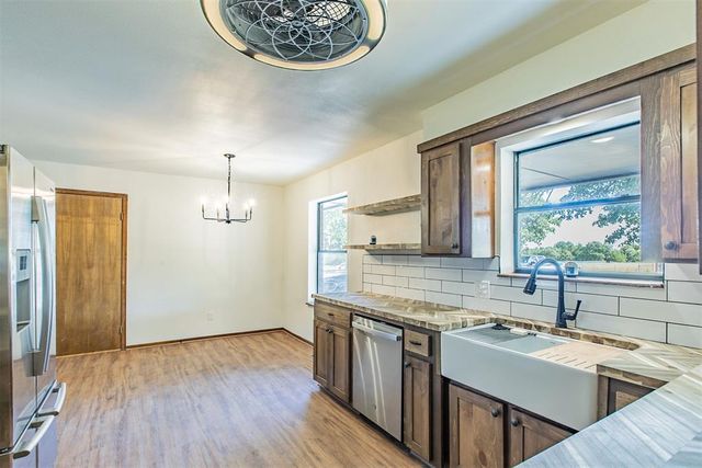 1149 N Triple X Road, Choctaw, OK 73020