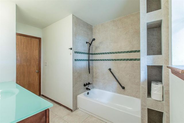1149 N Triple X Road, Choctaw, OK 73020