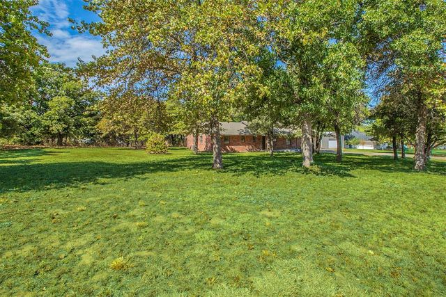 1149 N Triple X Road, Choctaw, OK 73020