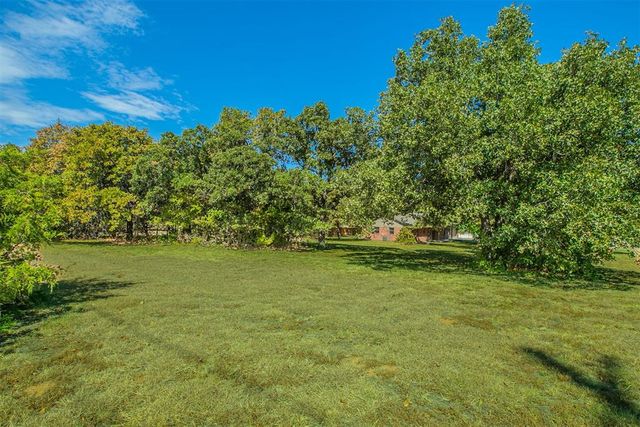 1149 N Triple X Road, Choctaw, OK 73020