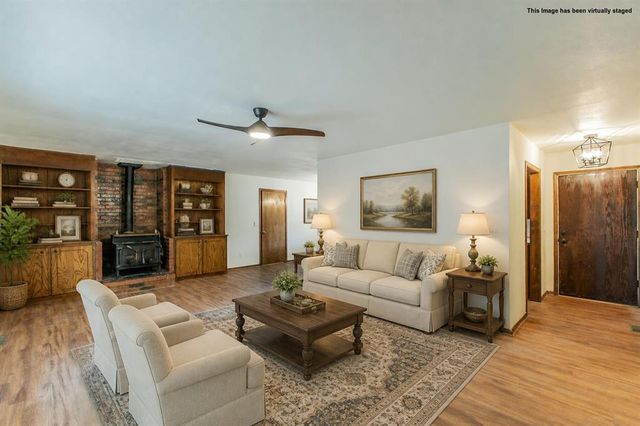 1149 N Triple X Road, Choctaw, OK 73020