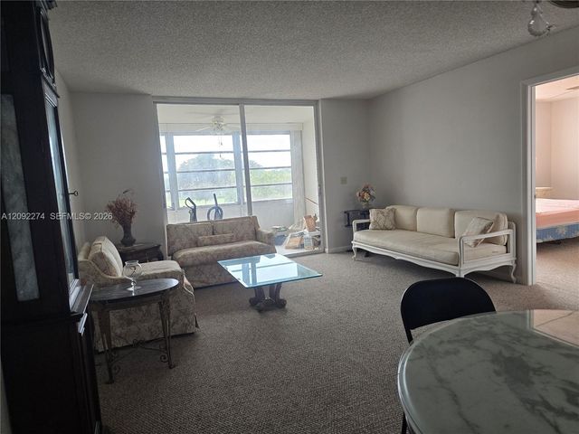 7624 NW 18th Street 304, Margate, FL 33063