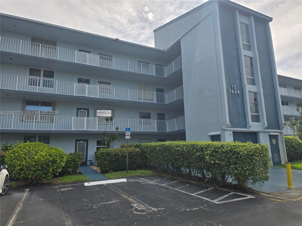 7624 NW 18th Street 304, Margate, FL 33063