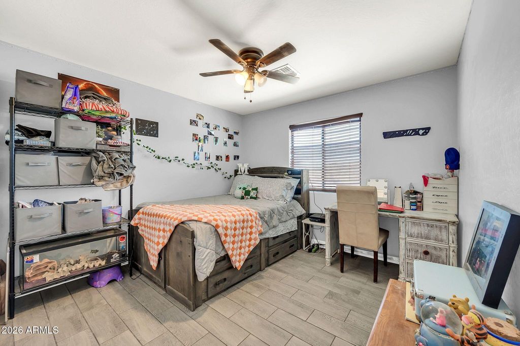 Image 21 of property listing at 8912 N JOHNSON Court, Maricopa, AZ 85139