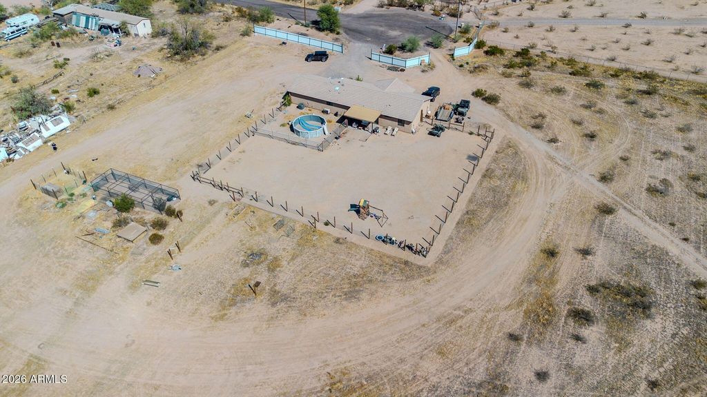 Image 45 of property listing at 8912 N JOHNSON Court, Maricopa, AZ 85139