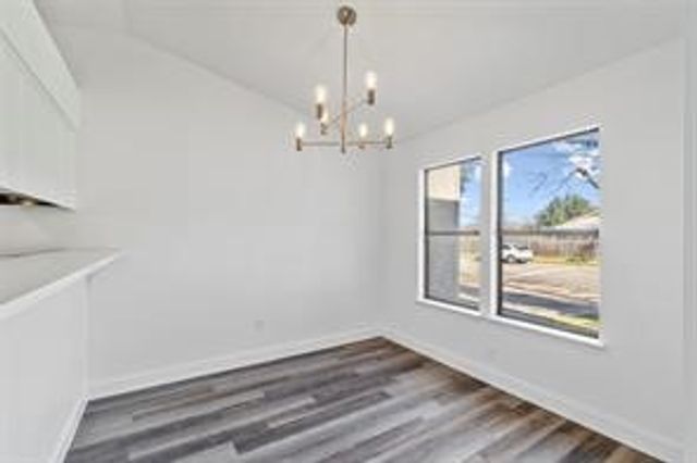 5326 Creek Valley Drive, Arlington, TX 76018