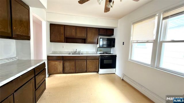 9104 3rd Avenue, North Bergen, NJ 07047
