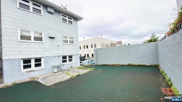 9104 3rd Avenue, North Bergen, NJ 07047