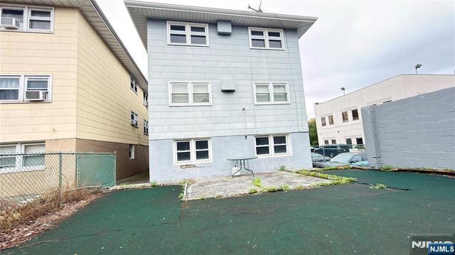 9104 3rd Avenue, North Bergen, NJ 07047