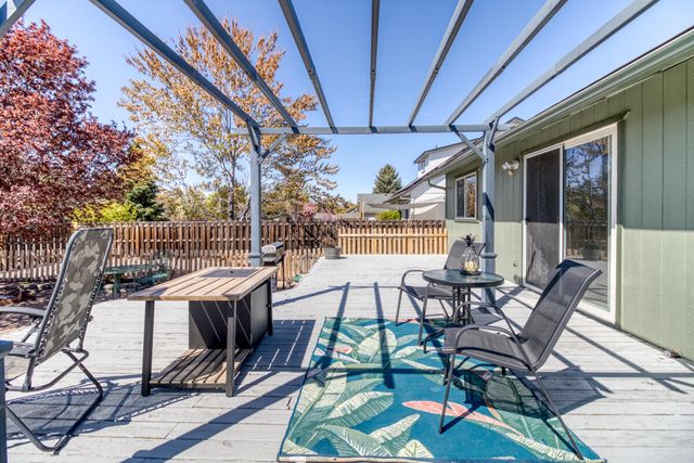 20781 Amber Way, Bend, OR 97701