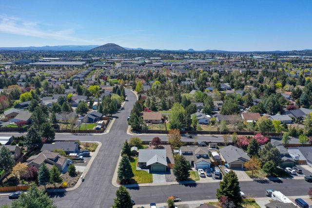 20781 Amber Way, Bend, OR 97701