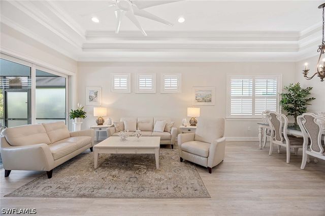 5767 Highbourne DR, Naples, FL 34113