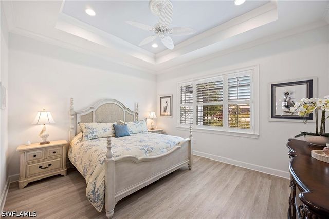 5767 Highbourne DR, Naples, FL 34113