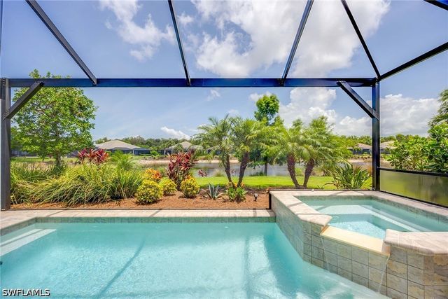 5767 Highbourne DR, Naples, FL 34113
