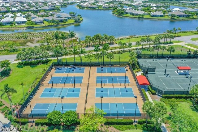 5767 Highbourne DR, Naples, FL 34113