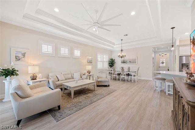 5767 Highbourne DR, Naples, FL 34113