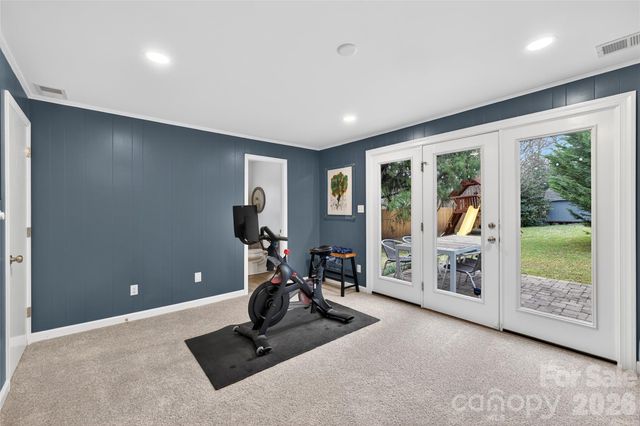 3400 Driftwood Drive, Charlotte, NC 28205