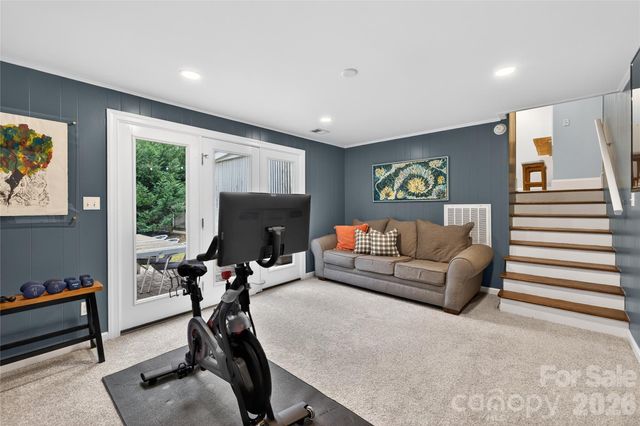 3400 Driftwood Drive, Charlotte, NC 28205