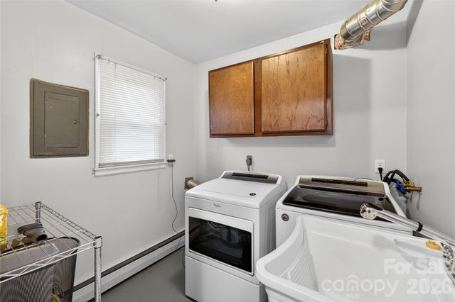 3400 Driftwood Drive, Charlotte, NC 28205