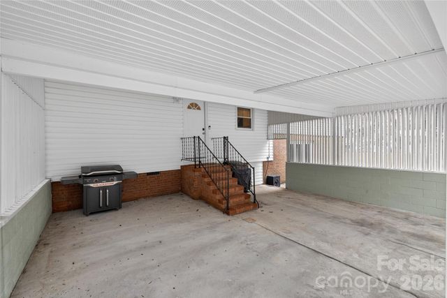 3400 Driftwood Drive, Charlotte, NC 28205