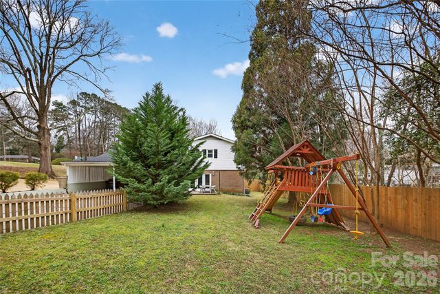 3400 Driftwood Drive, Charlotte, NC 28205