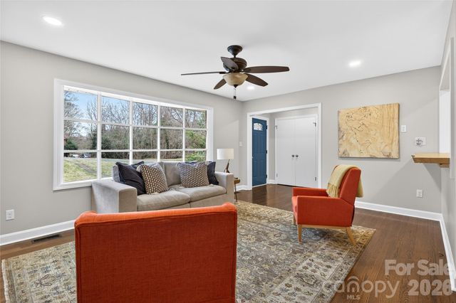 3400 Driftwood Drive, Charlotte, NC 28205