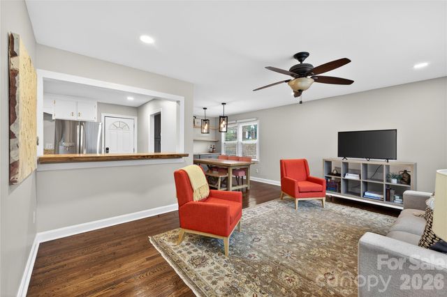 3400 Driftwood Drive, Charlotte, NC 28205