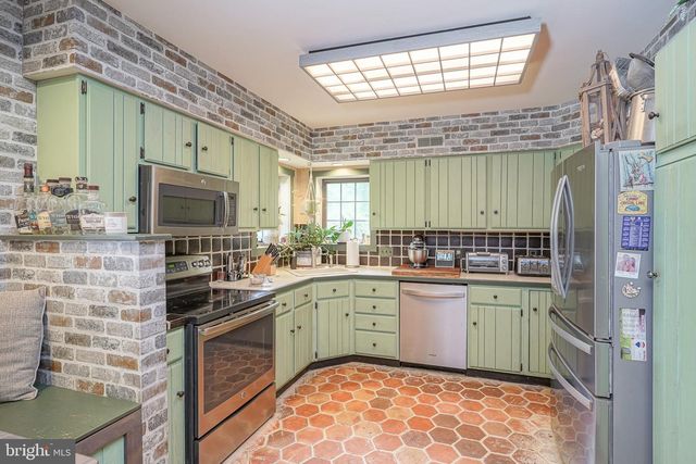 145 MCKENDIMEN RD, Medford Lakes, NJ 08055