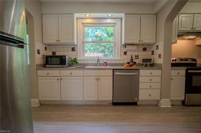 1210 S Fairwater DR, Norfolk, VA 23508