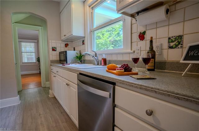 1210 S Fairwater DR, Norfolk, VA 23508