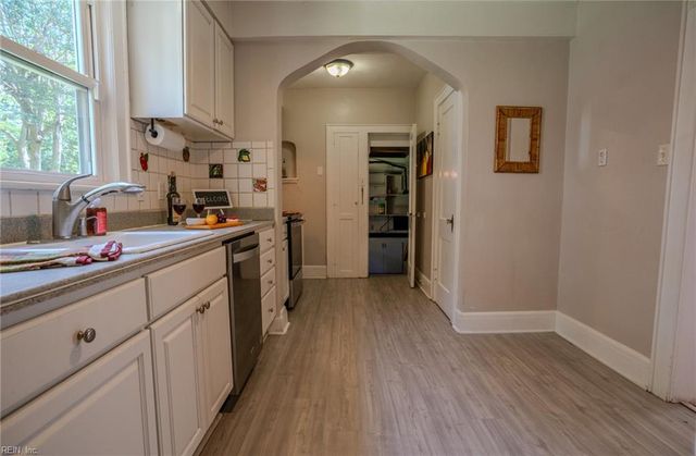 1210 S Fairwater DR, Norfolk, VA 23508