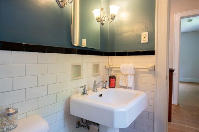1210 S Fairwater DR, Norfolk, VA 23508