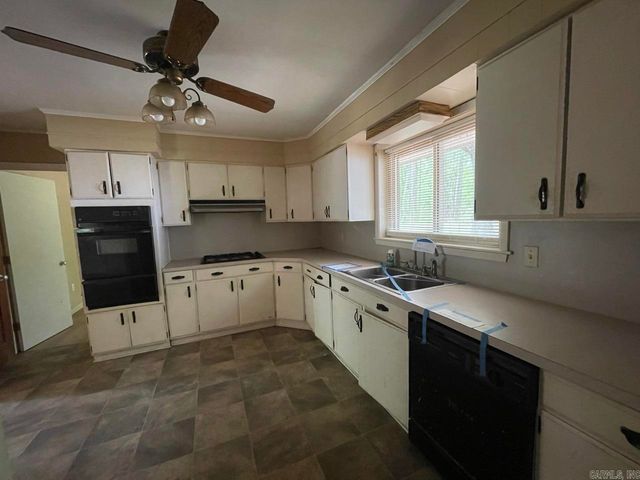 77 McNeely Road, Arkadelphia, AR 71923