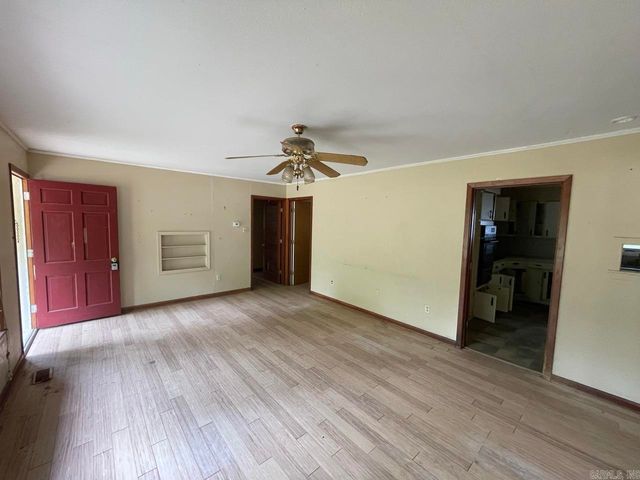 77 McNeely Road, Arkadelphia, AR 71923