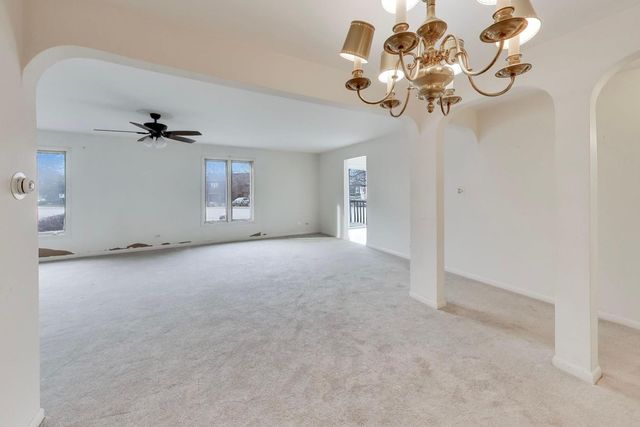 2300 W Talcott Road 1D, Park Ridge, IL 60068