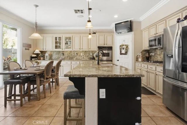 34662 Elmwood, Yucaipa, CA 92399
